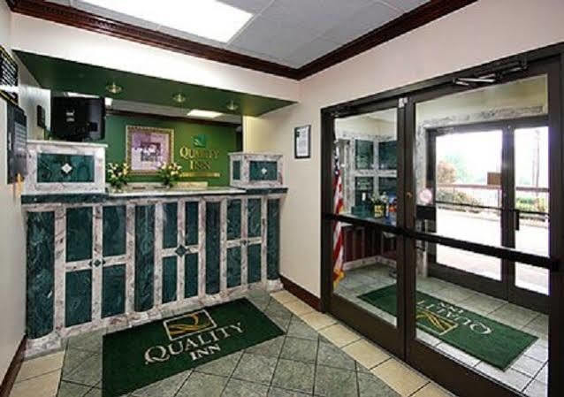 Quality Inn Russellville Buitenkant foto